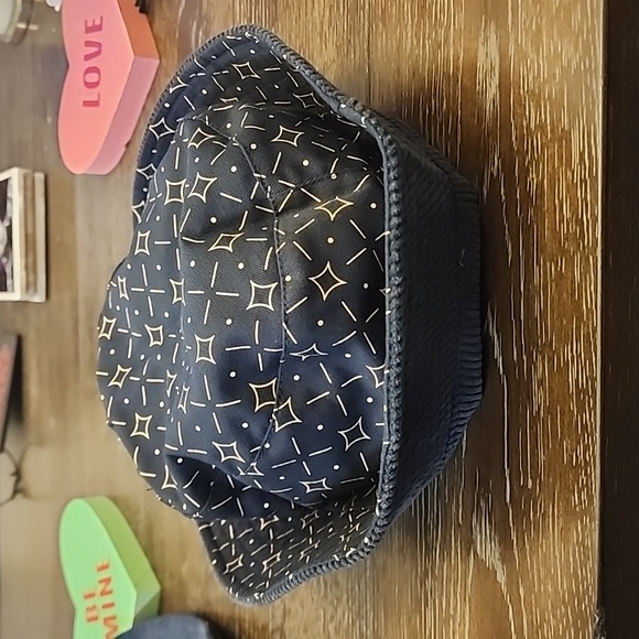 Bucket Hat - Picture 2 of 3